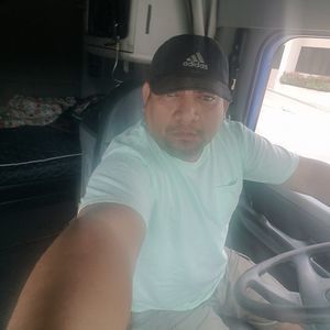 Meet your Posher, Jaime orellana